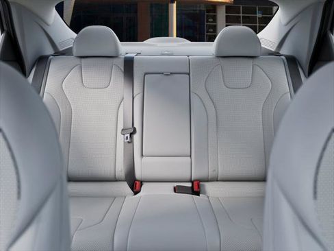 New 2026 Hyundai Elantra Limited FWD image 12