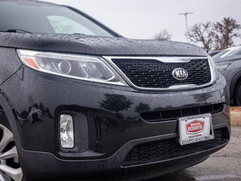 Used 2015 Kia Sorento EX image 3