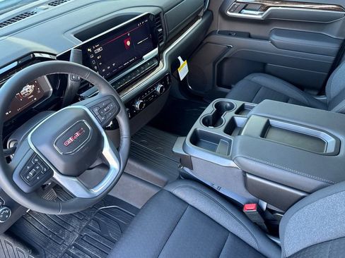 New 2026 GMC Sierra 1500 SLE AWD/4WD image 8