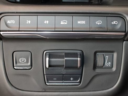 Used 2021 Cadillac Escalade Sport Platinum AWD/4WD image 38