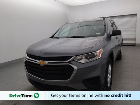 Used 2021 Chevrolet Traverse LS FWD image 1