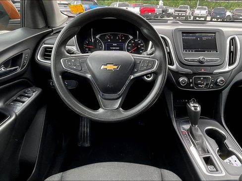 Used 2019 Chevrolet Equinox LT FWD image 5