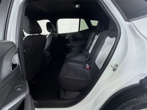 New 2026 Chevrolet Trax RS w/ Driver Confidence Package FWD image 7