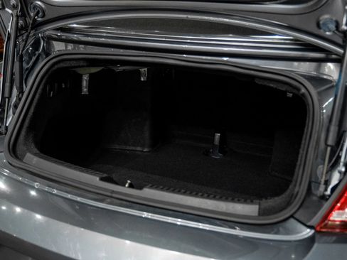 Used 2018 Volkswagen Beetle 2.0T SE FWD image 48