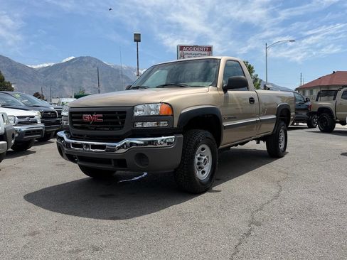 Used 2006 GMC Sierra 2500 W/T RWD image 10