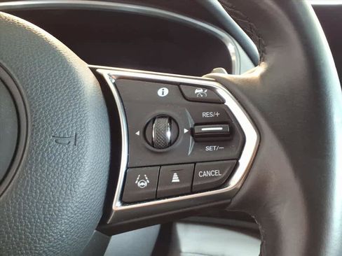 Used 2023 Acura MDX SH-AWD w/ Technology Package image 16