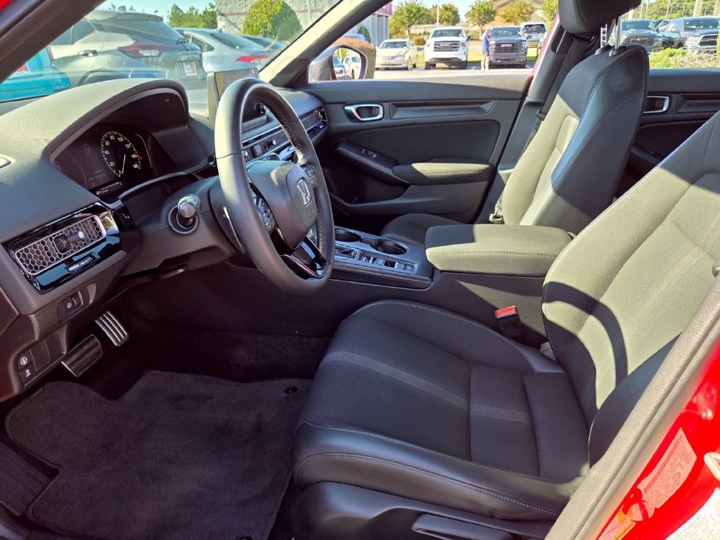 Used 2023 Honda Civic Sport image 5
