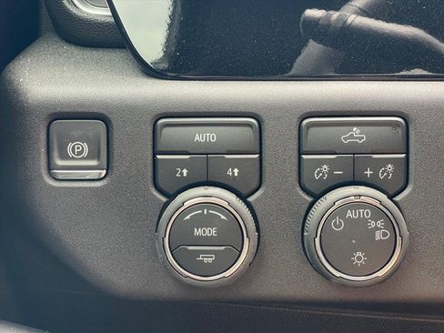 New 2026 Chevrolet Silverado 1500 LT AWD/4WD image 19