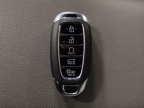 Used 2021 Hyundai Elantra SEL image 32