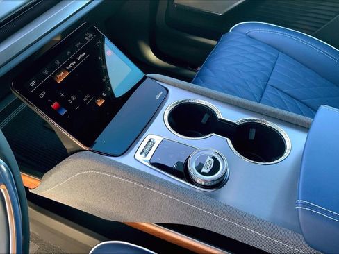 New 2026 Cadillac Vistiq Premium Luxury AWD/4WD image 10