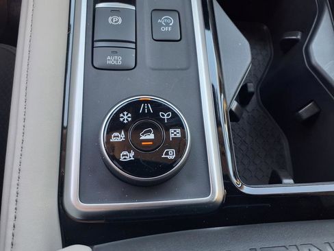 New 2026 Nissan Pathfinder SL AWD/4WD image 33
