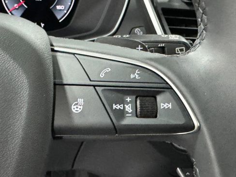Certified 2025 Audi Q5 2.0T Premium w/ Convenience Plus Package image 29