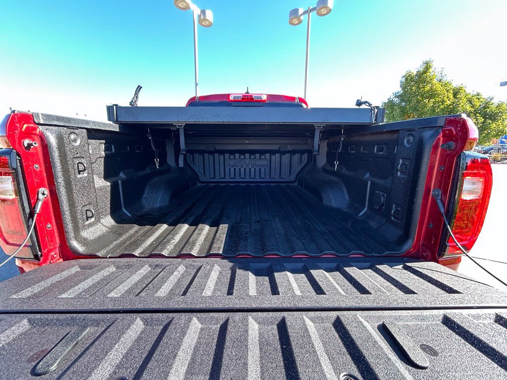 Used 2024 GMC Canyon AT4 w/ Technology Package AWD/4WD image 29