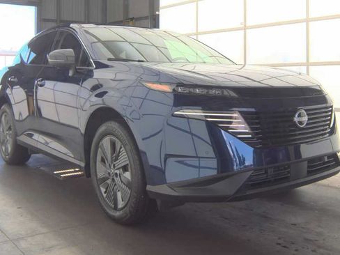 Used 2025 Nissan Murano SL AWD/4WD image 3