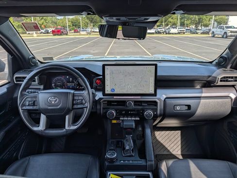 Used 2025 Toyota 4Runner TRD Off-Road Premium w/ Tow Technology Package AWD/4WD image 2