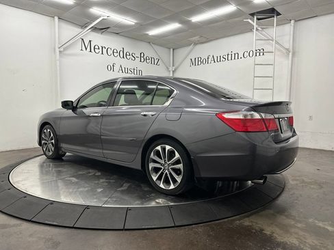 Used 2015 Honda Accord Sport image 5