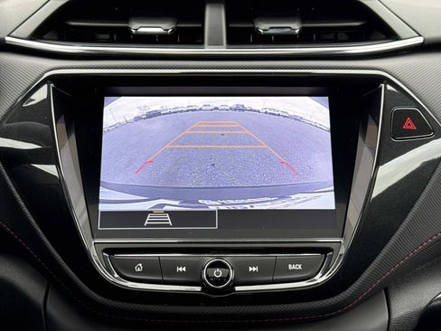 Used 2023 Chevrolet TrailBlazer RS w/ Sun and Liftgate Package image 5