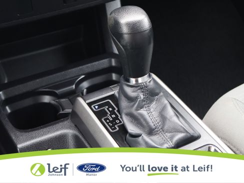 Used 2016 Toyota Tacoma SR5 w/ SR5 Appearance Package (SN) image 25