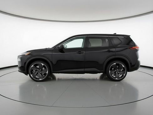 Used 2025 Nissan Rogue SV FWD image 5