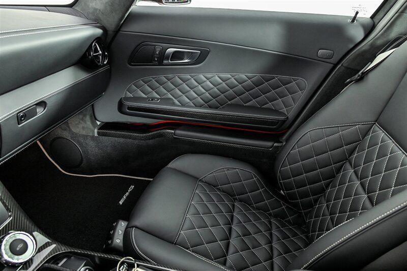 Used 2015 Mercedes-Benz SLS AMG GT Final Edition image 35