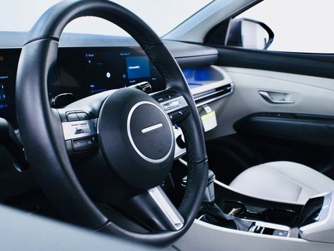 Used 2025 Hyundai Tucson SEL image 11