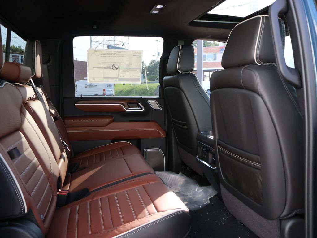 New 2026 GMC Sierra 2500 Denali Ultimate w/ Max Trailering Package AWD/4WD image 11