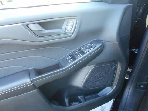 Certified 2025 Ford Escape Active FWD image 9