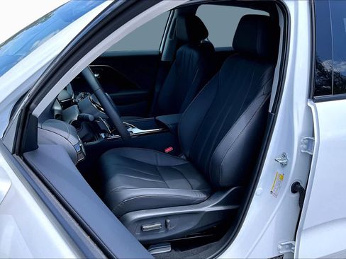 Certified 2026 Acura ADX FWD image 9