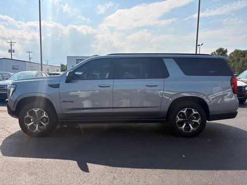 Used 2026 GMC Yukon XL AT4 w/ AT4 Premium Plus Package AWD/4WD image 4