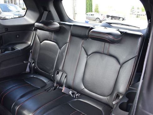 Used 2025 Honda Pilot TrailSport image 7