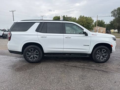 Used 2023 Chevrolet Tahoe Z71 w/ Luxury Package AWD/4WD image 5