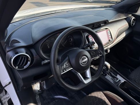 Certified 2023 Nissan Kicks SR w/ Interior Electronics Package image 18