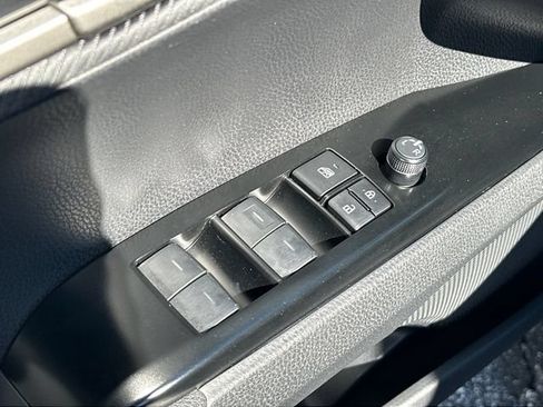 Used 2026 Toyota Camry SE w/ Convenience Package FWD image 14