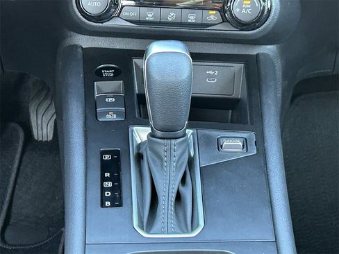 New 2026 Nissan Kicks SV image 14