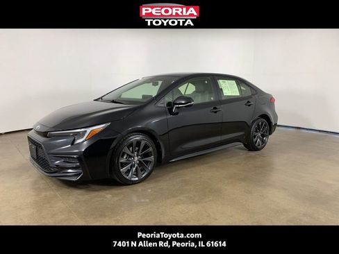 Used 2024 Toyota Corolla SE image 1