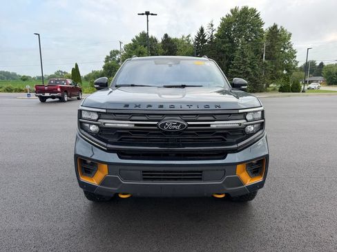 Used 2025 Ford Expedition Tremor AWD/4WD image 2