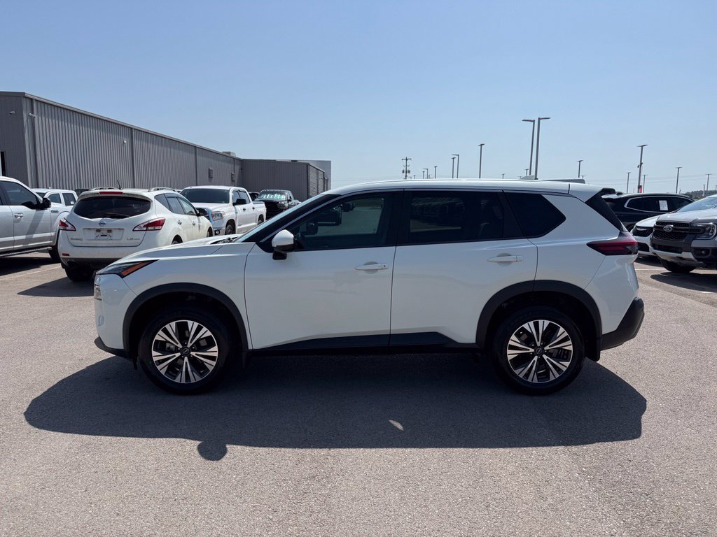Used 2023 Nissan Rogue SV FWD image 34