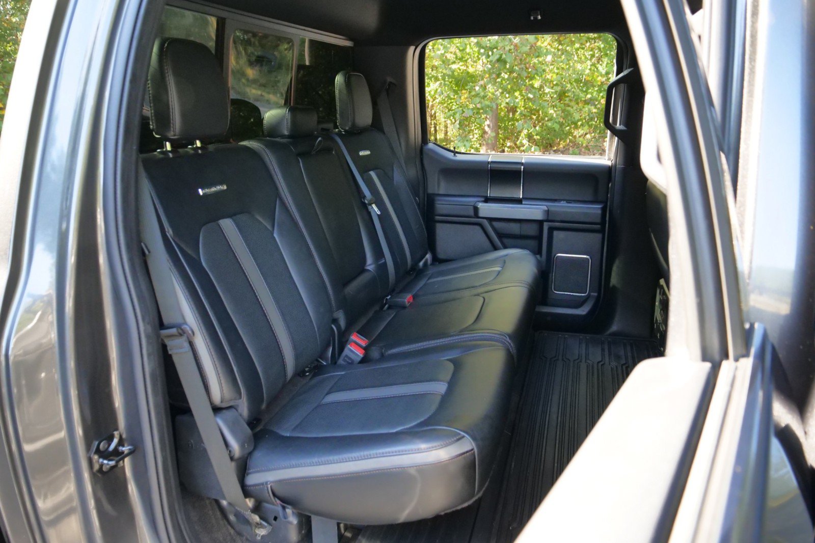 Used 2019 Ford F350 Platinum AWD/4WD image 39