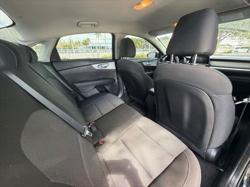 Used 2024 Kia Forte LXS FWD image 14