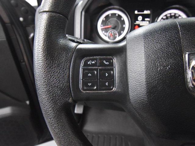 Used 2017 RAM 1500 Classic SLT AWD/4WD image 19