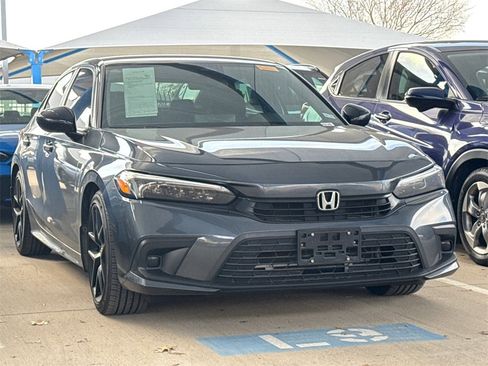 Used 2022 Honda Civic Sport image 3