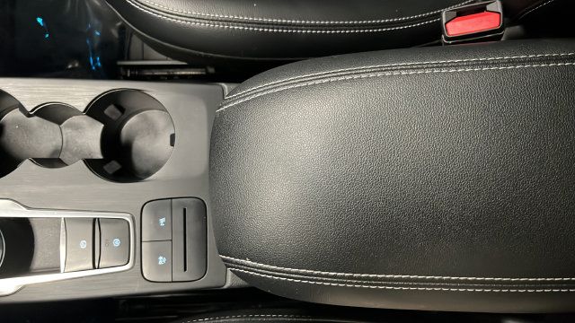 Used 2022 Ford Escape Titanium AWD/4WD image 20