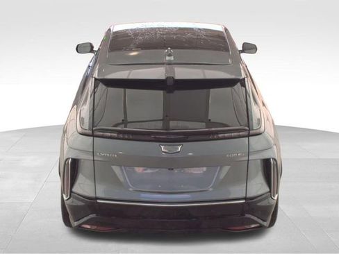 Used 2023 Cadillac Lyriq AWD image 4