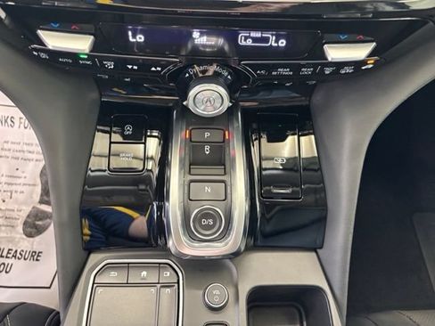 Used 2024 Acura MDX SH-AWD w/ Technology Package image 21
