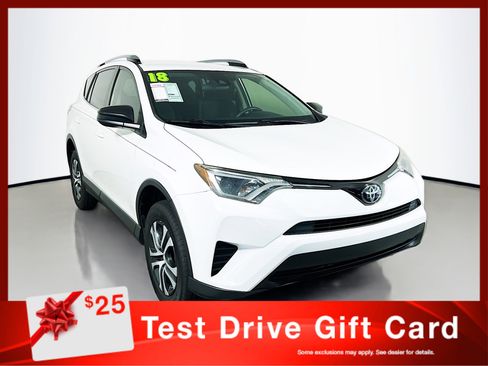 Used 2018 Toyota RAV4 LE FWD image 1