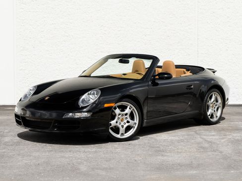 Used 2007 Porsche 911 Carrera RWD image 1