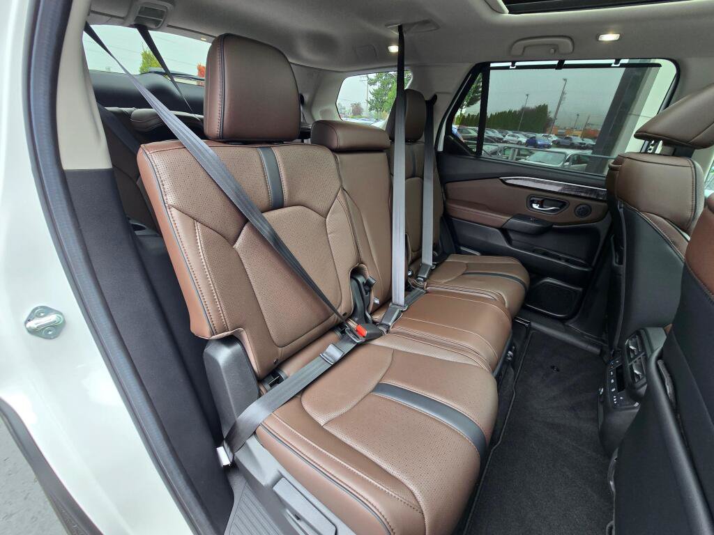 Certified 2024 Honda Pilot Elite image 6