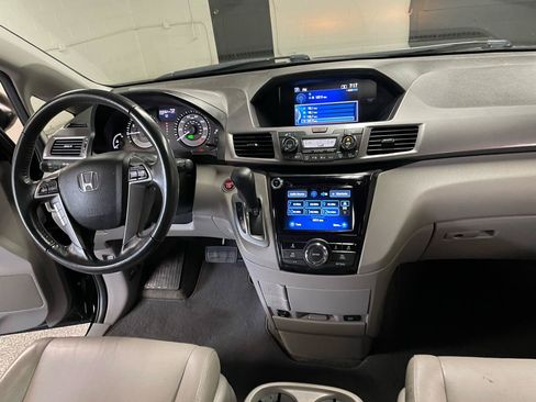Used 2014 Honda Odyssey EX-L image 18