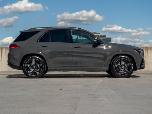 Certified 2026 Mercedes-Benz GLE 450 4MATIC image 6