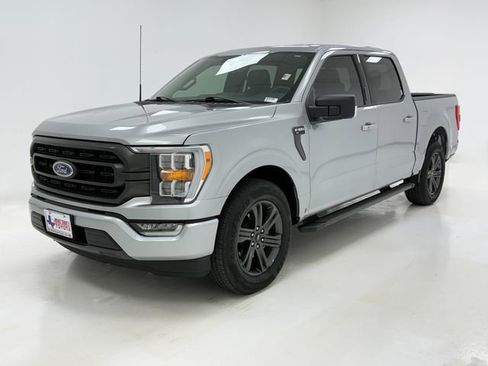 Used 2023 Ford F150 XLT w/ Equipment Group 302A High RWD image 5